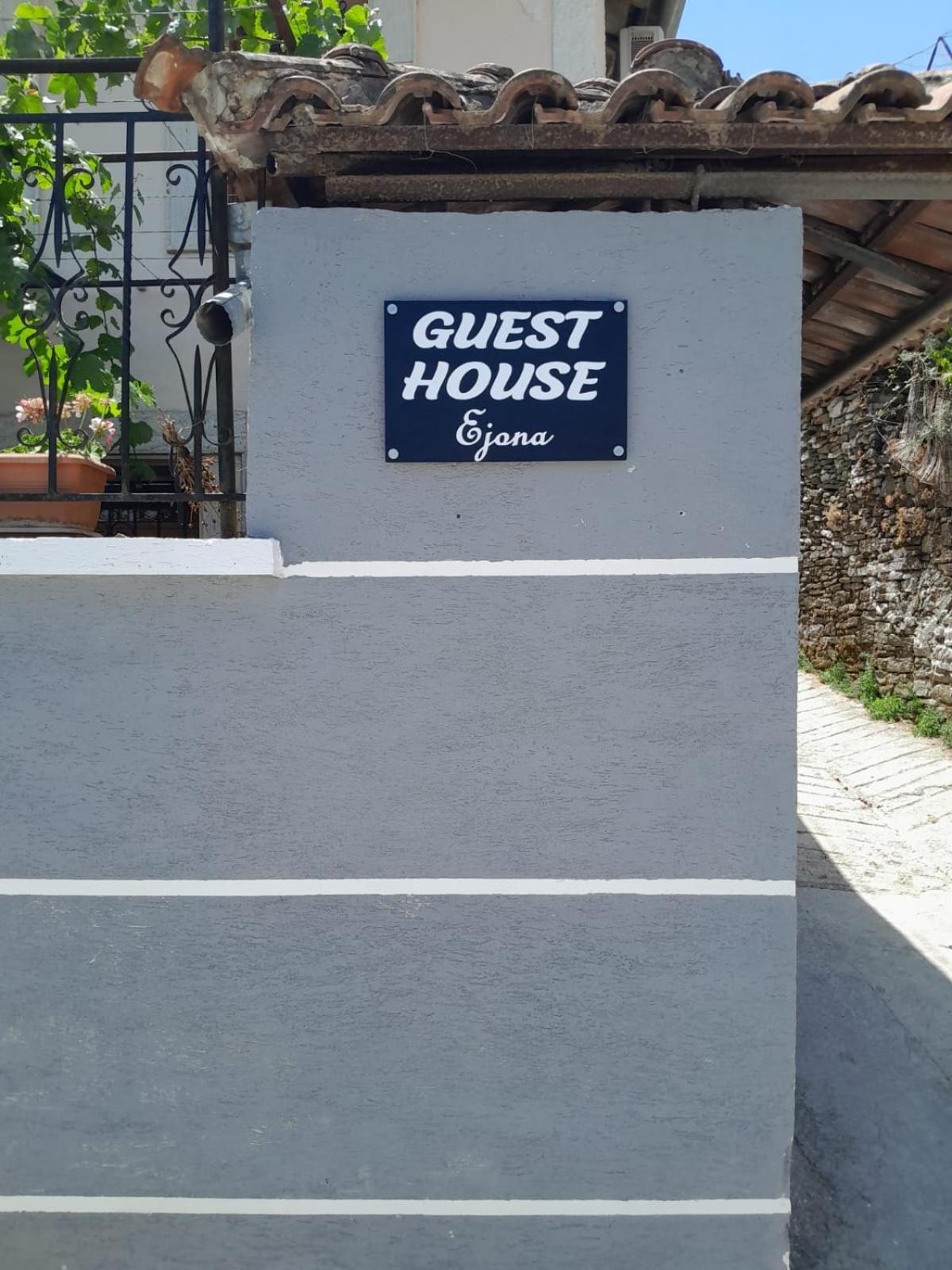 Guest House Ejona Gjirokastër Екстериор снимка