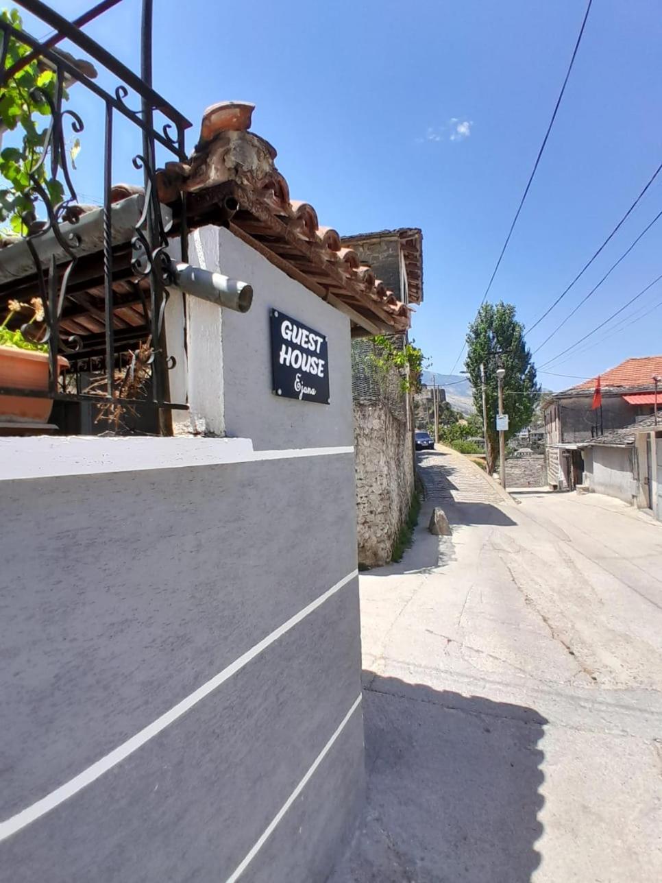 Guest House Ejona Gjirokastër Екстериор снимка